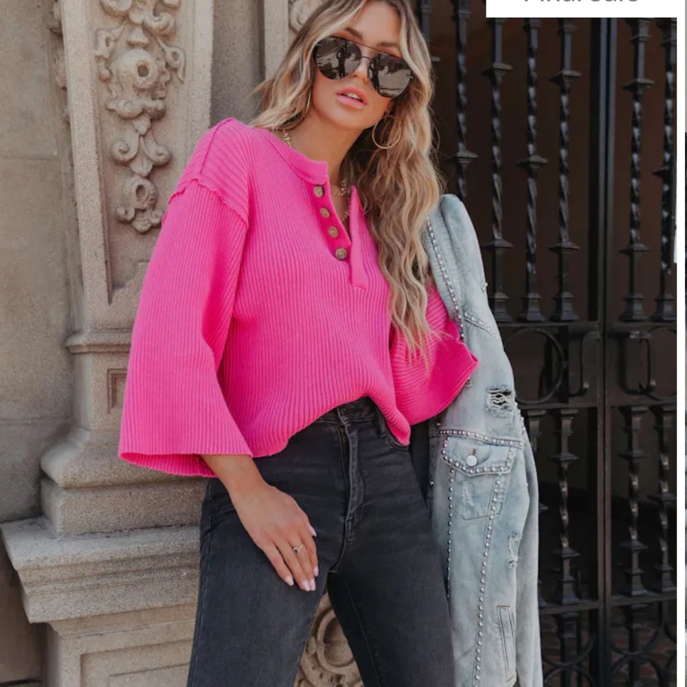 VICI - SHAWN RIBBED HENLEY TOP - HOT PINK